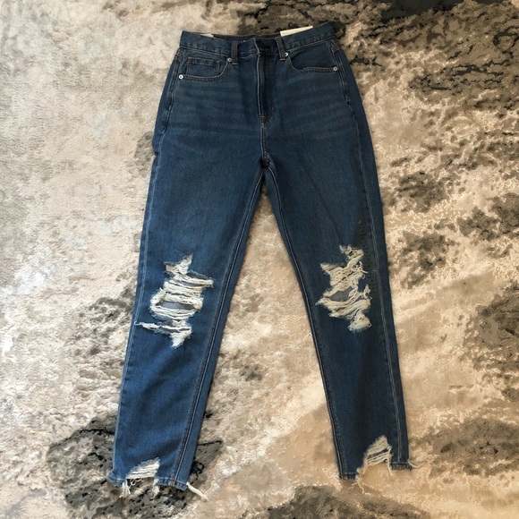 American Eagle Outfitters Denim - American Eagle distressed mom jeans